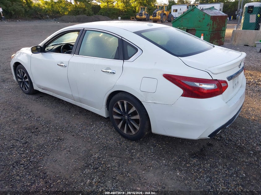 2018 NISSAN ALTIMA auction photo 3