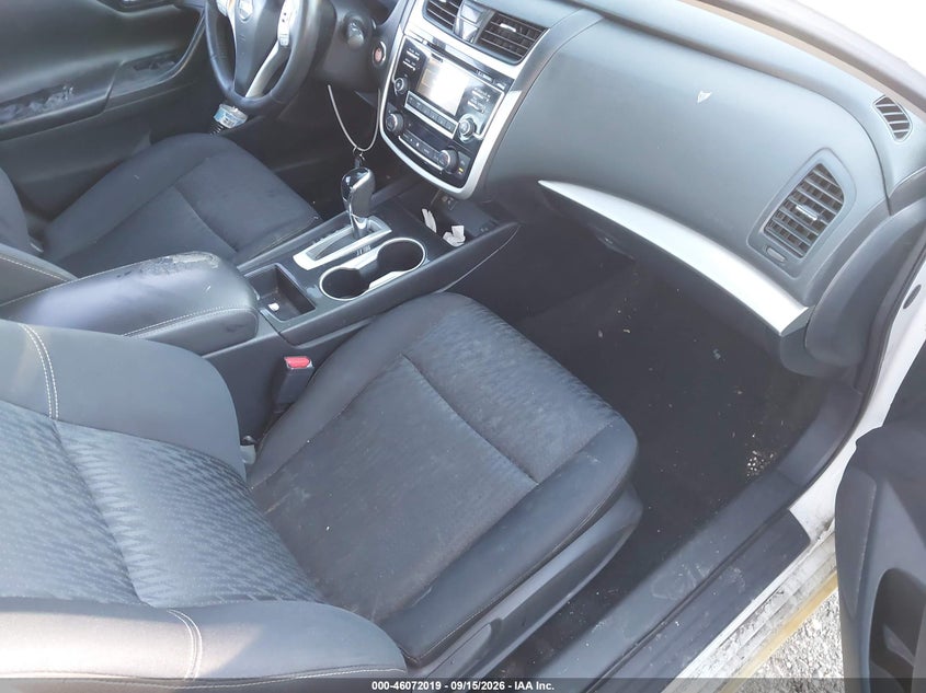 2018 NISSAN ALTIMA auction photo 5