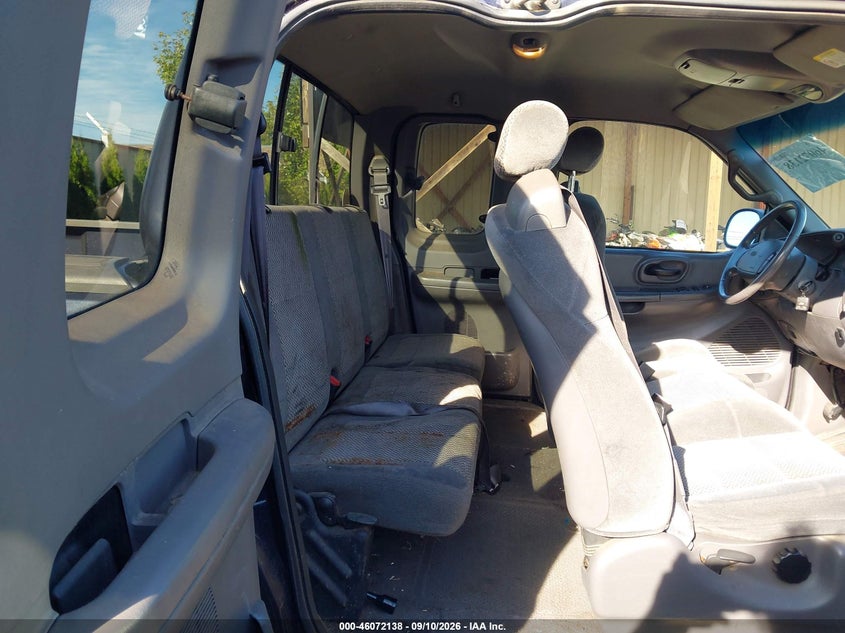 2001 FORD F-150 auction photo 8