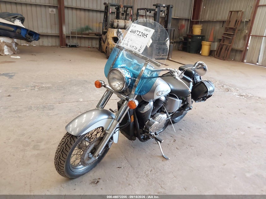 HONDA VT750 2001