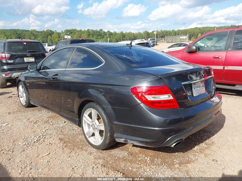 Vin: wddgj4hb3cf748709, lot: 46571818, mercedes-benz c 250 20123