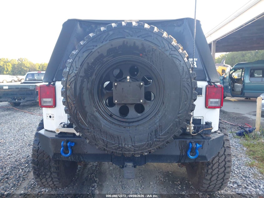 JEEP WRANGLER 2011 VIN 1J4AA2D14BL620975