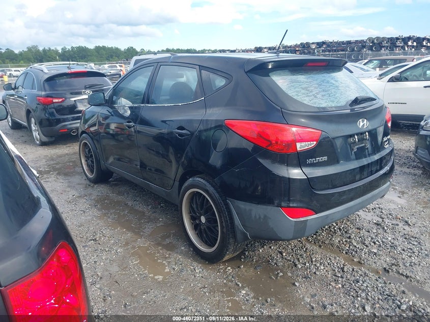 HYUNDAI TUCSON 2010 VIN KM8JT3AC0AU071436