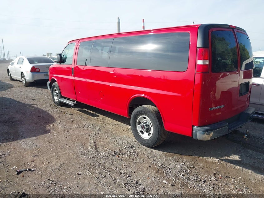 2017 GMC SAVANA 3500 auction photo 3
