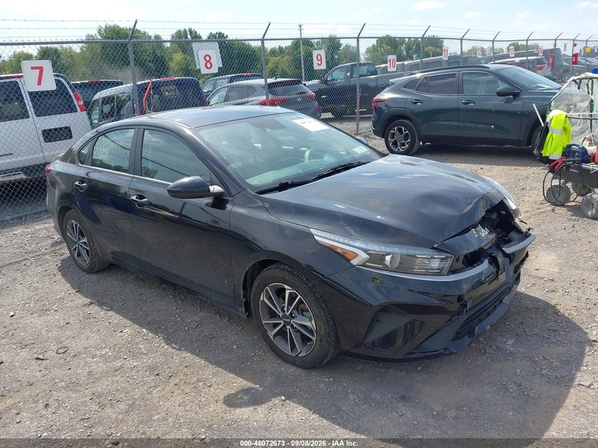 Vin: 3kpf24ad3ne463004, lot: 46572220, kia forte lxs 2022 img_1