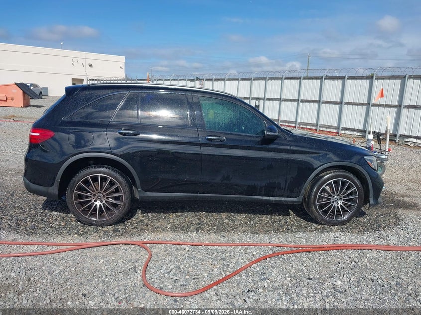 MERCEDES-BENZ GLC 300 - zdjęcie 13