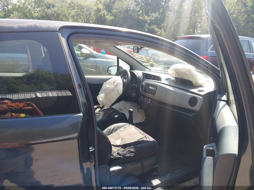 2012 TOYOTA YARIS auction photo 5
