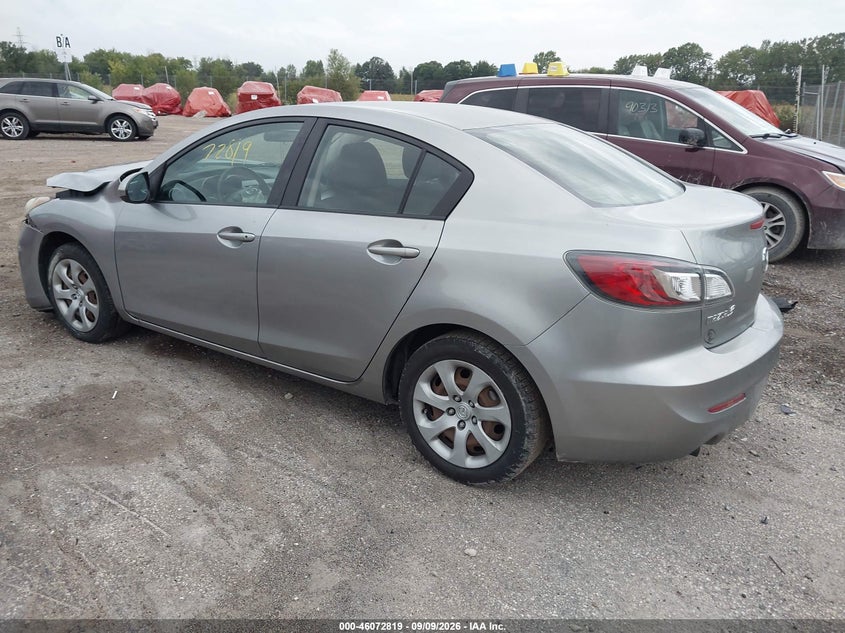 Vin: jm1bl1uf1c1610931, lot: 46572366, mazda mazda3 i sport 20123