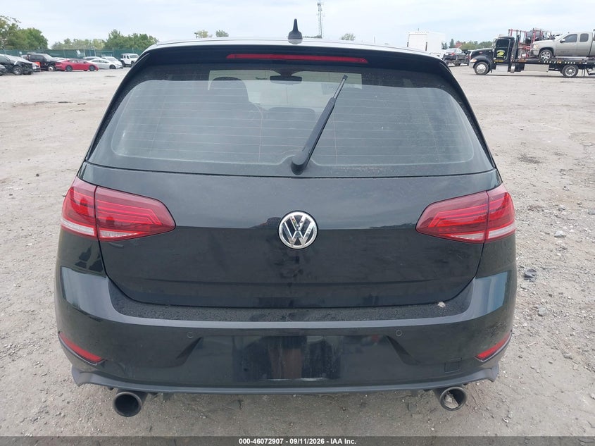 2018 VOLKSWAGEN GOLF GTI · Photo 16