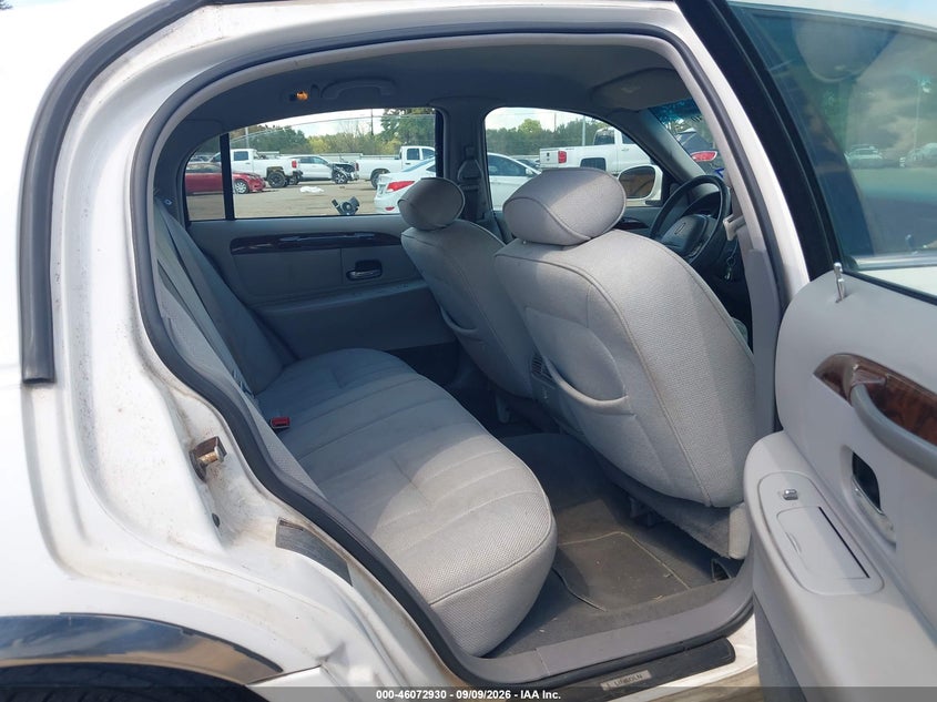 1998 LINCOLN TOWN CAR auction photo 8