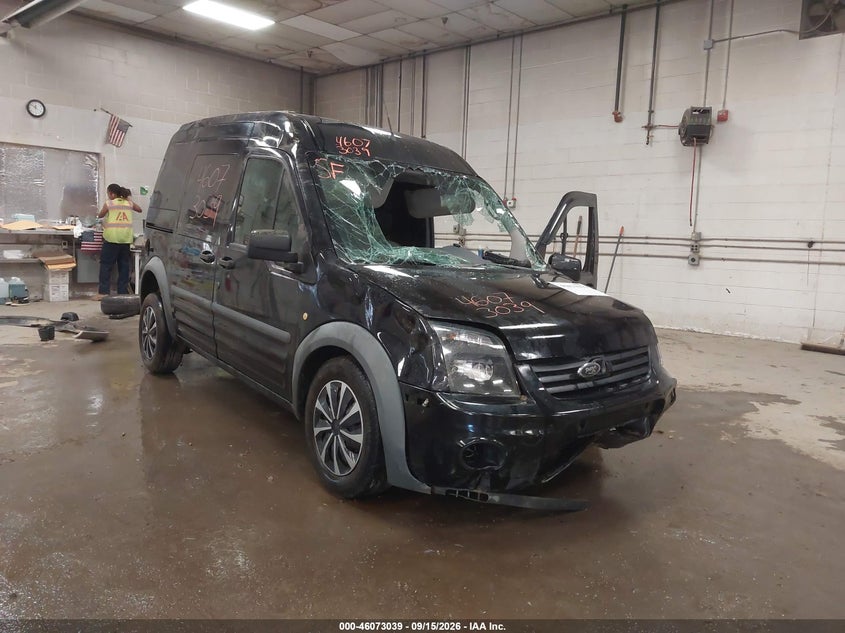 Vin: nm0ls7bn8dt127220, lot: 46572585, ford transit connect xlt 2013 img_1