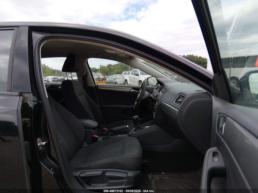 2015 VOLKSWAGEN JETTA auction photo 5