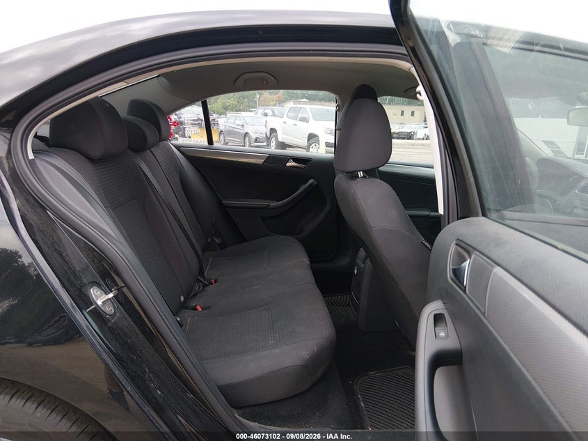2015 VOLKSWAGEN JETTA auction photo 8