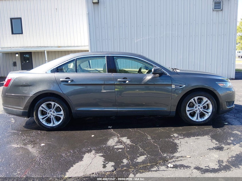 FORD TAURUS 2017 VIN 1FAHP2D85HG115583