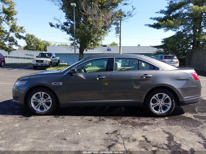 FORD TAURUS 2017 VIN 1FAHP2D85HG115583