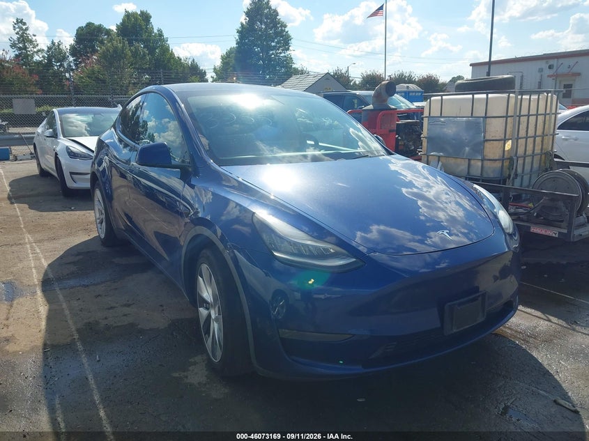 Vin: 5yjygdee6lf015098, lot: 46572716, tesla model y long range dual motor all-wheel drive 2020 img_1