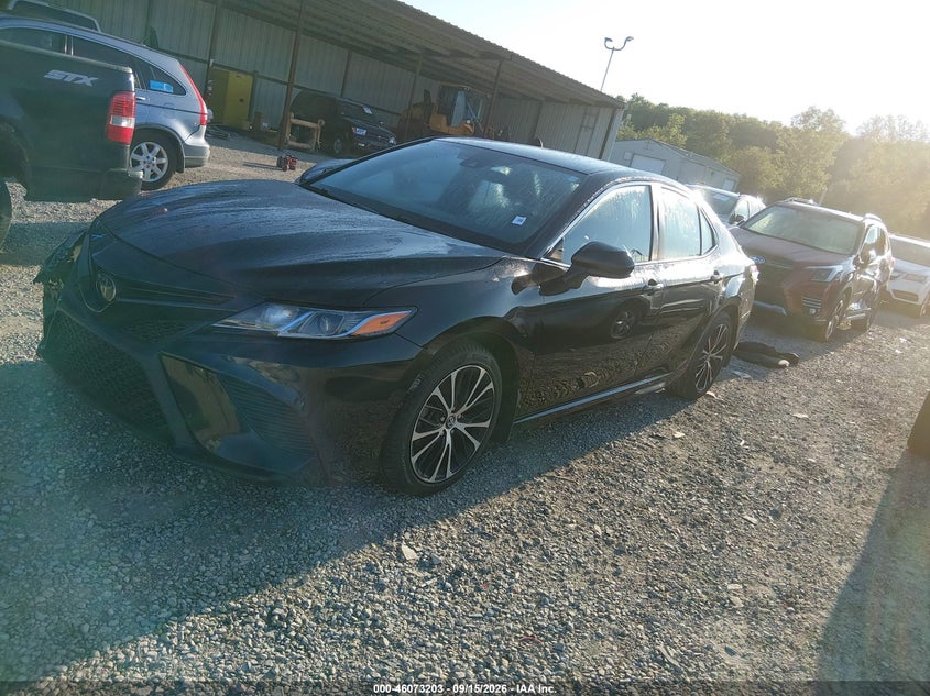 TOYOTA CAMRY - zdjęcie 2