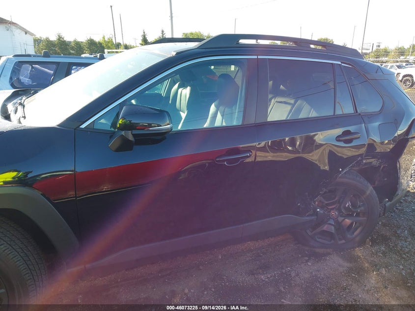 TOYOTA RAV4 - zdjęcie 15