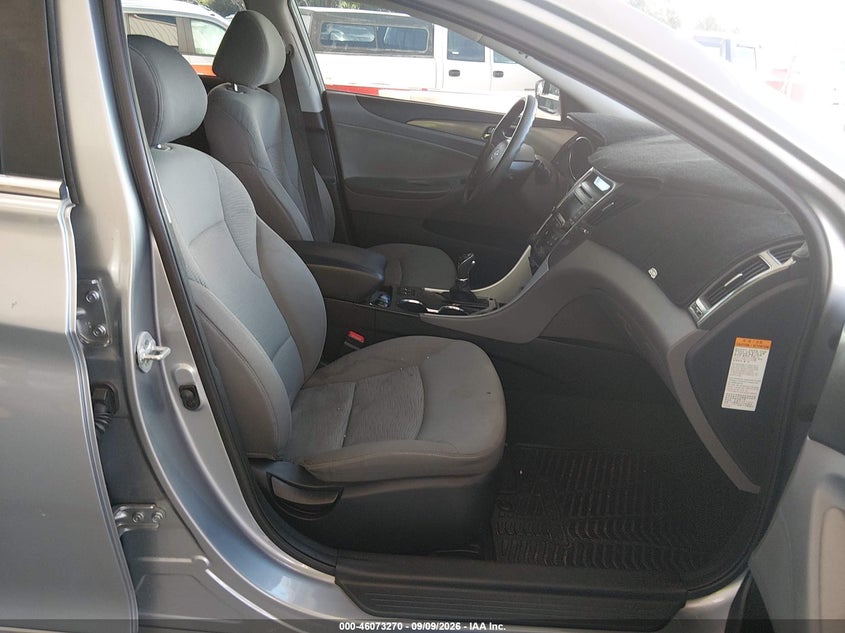 2014 HYUNDAI SONATA HYBRID auction photo 5