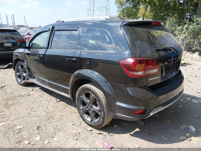 Vin: 3c4pdcgbxlt268699, lot: 46572845, dodge journey crossroad 20203
