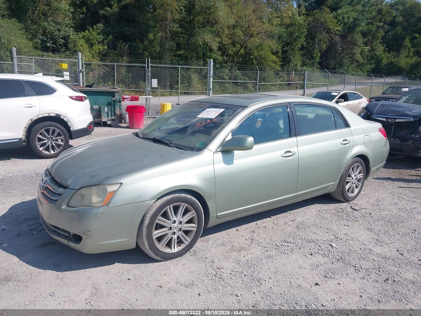 2006 TOYOTA AVALON auction photo 2