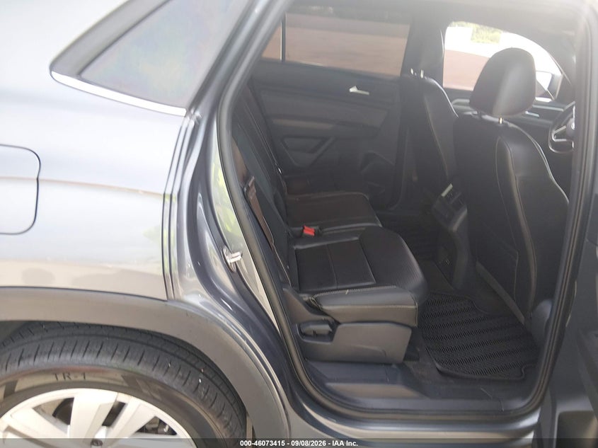2022 VOLKSWAGEN ATLAS CROSS SPORT auction photo 8