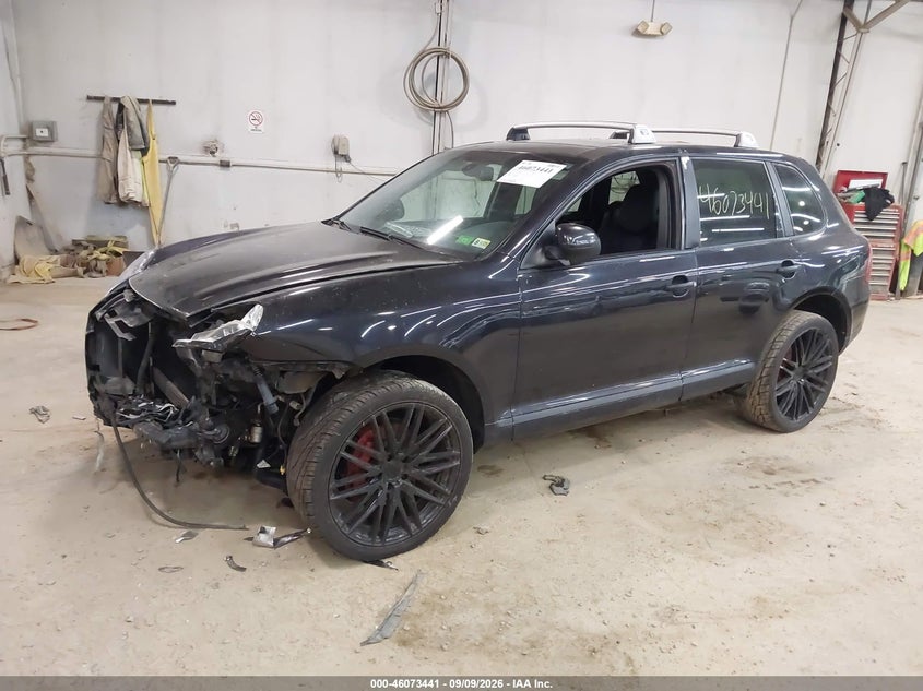 2004 PORSCHE CAYENNE auction photo 2