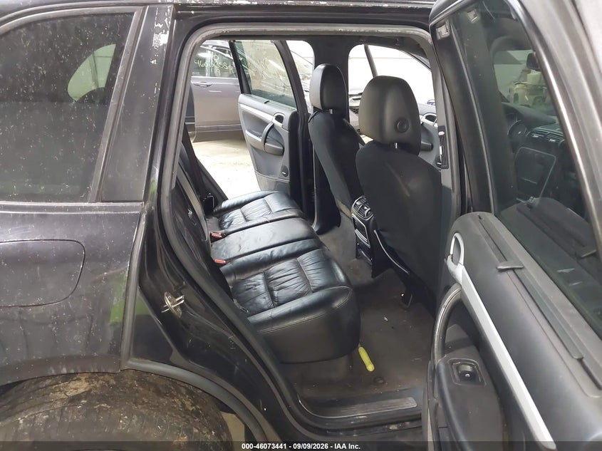 2004 PORSCHE CAYENNE auction photo 8