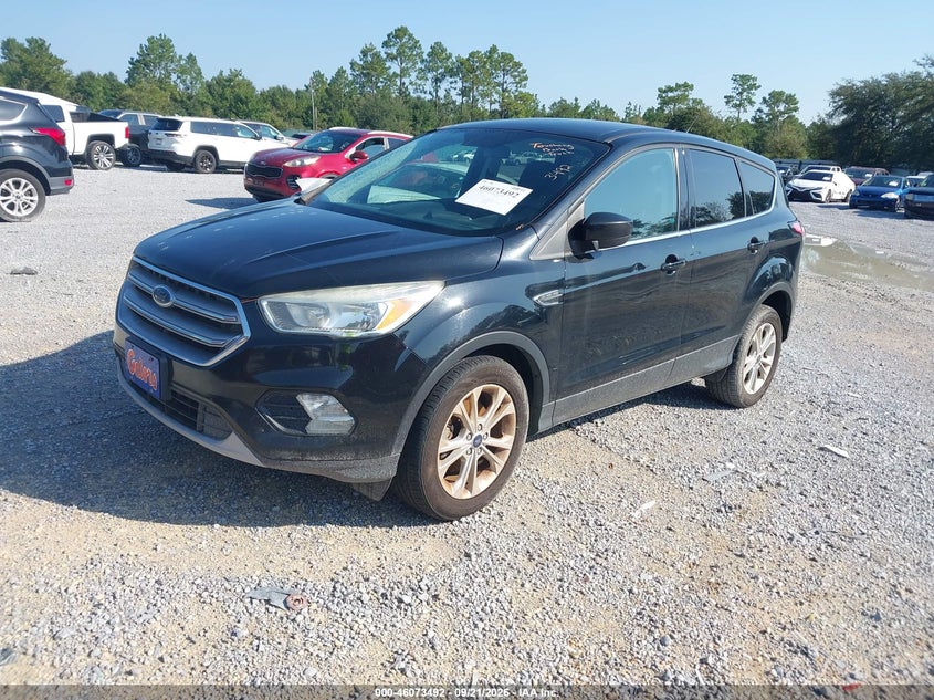 Vin: 1fmcu0gd0hud11356, lot: 46573039, ford escape se 20172
