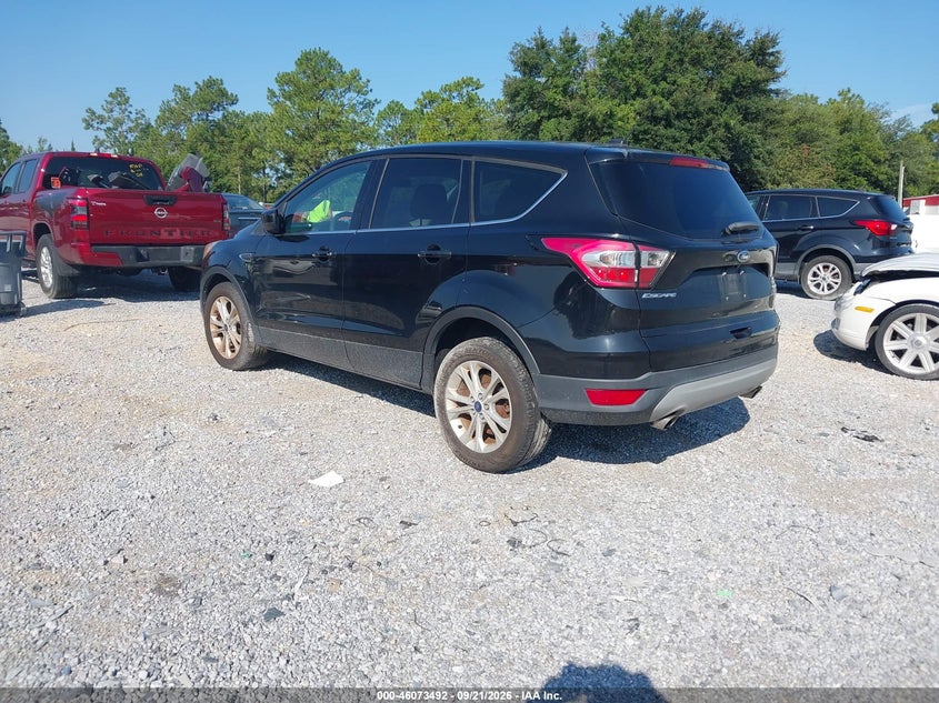Vin: 1fmcu0gd0hud11356, lot: 46573039, ford escape se 20173