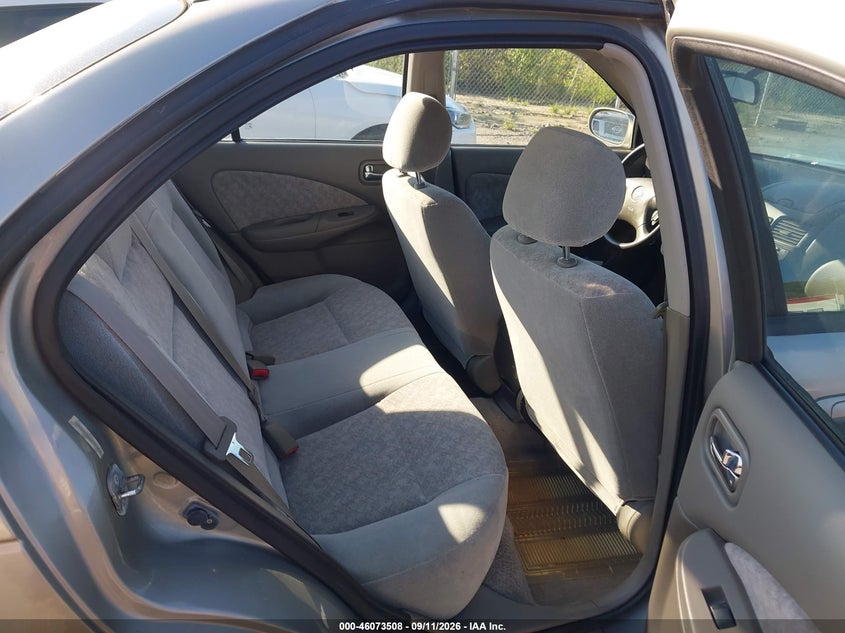 2001 NISSAN SENTRA auction photo 8