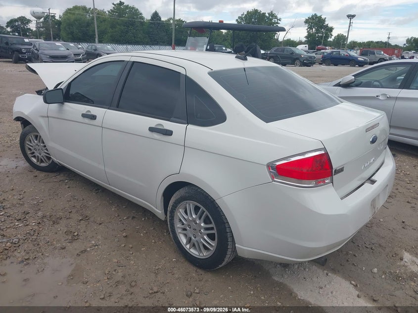 Vin: 1fahp3fn2bw194328, lot: 46573120, ford focus se 20113