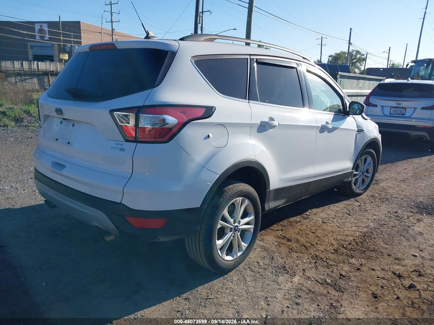 Vin: 1fmcu9gd5jud57808, lot: 46573146, ford escape se 20184