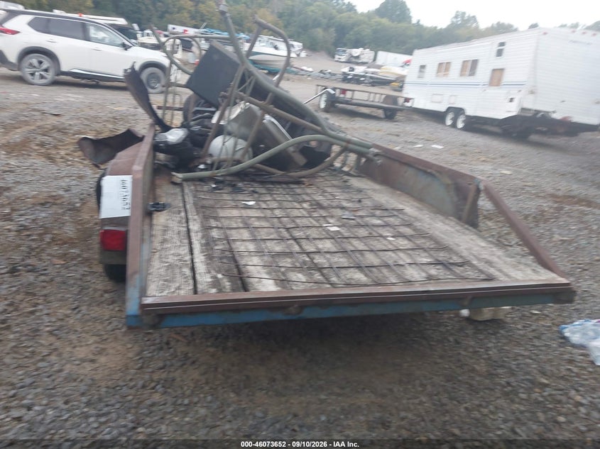 2010 MISC UTILITY TRAILER auction photo 6