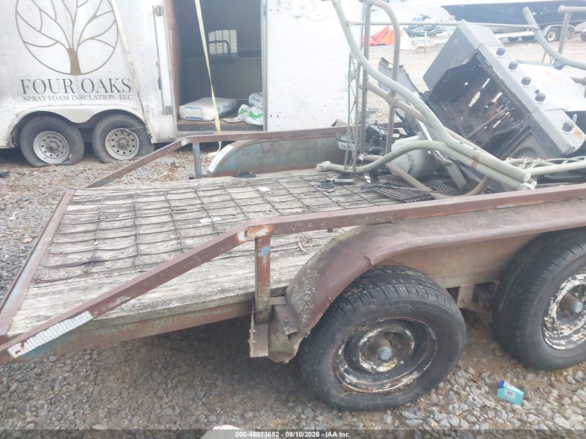 2010 MISC UTILITY TRAILER auction photo 8