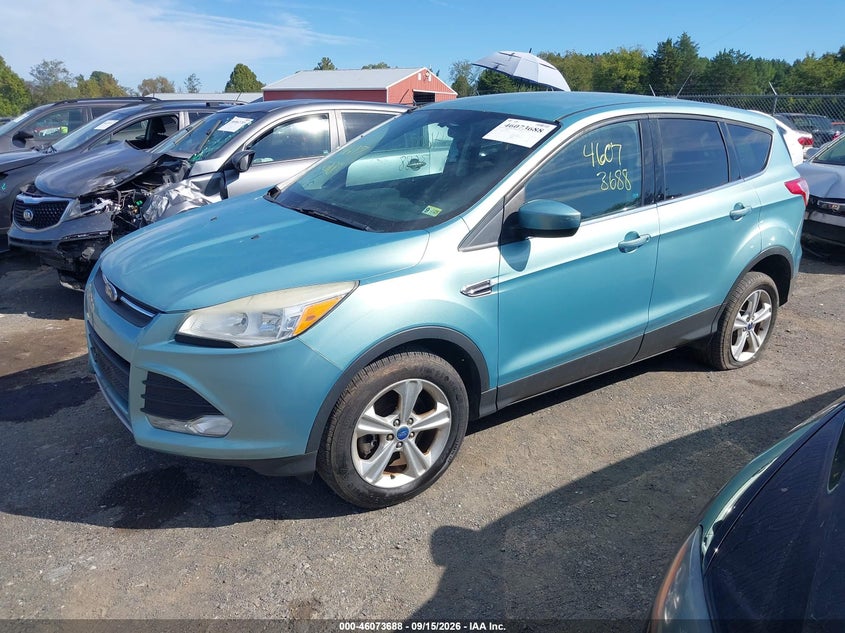 Vin: 1fmcu9gx5dub92941, lot: 46573235, ford escape se 20132