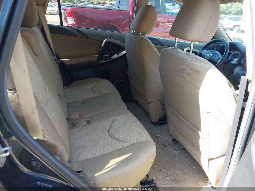 2012 TOYOTA RAV4 auction photo 8