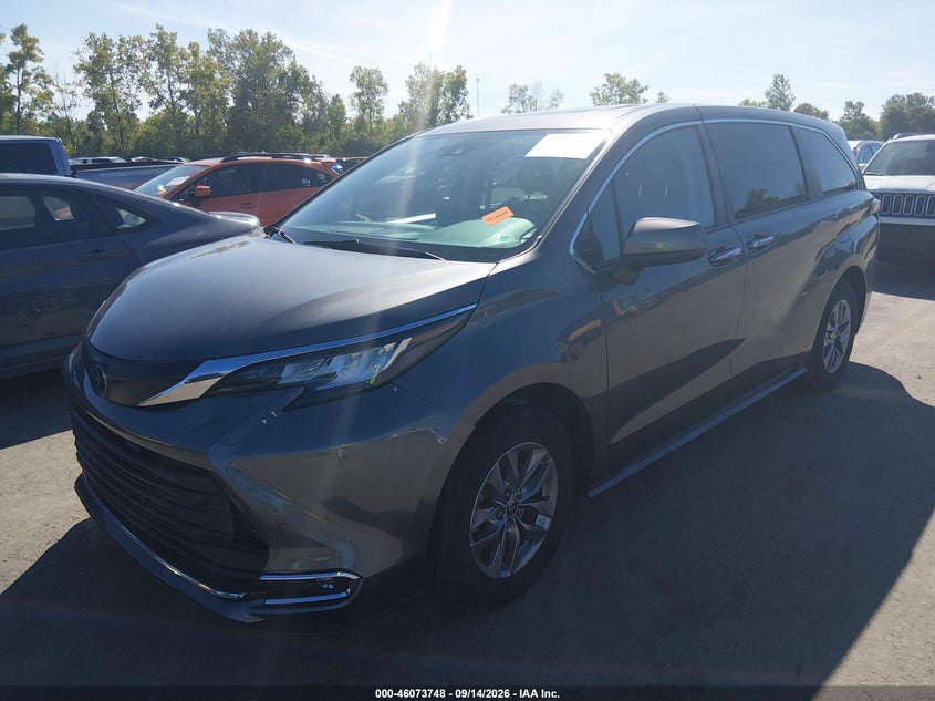 Vin: 5tdyrkec9ns131780, lot: 46573296, toyota sienna xle 20222
