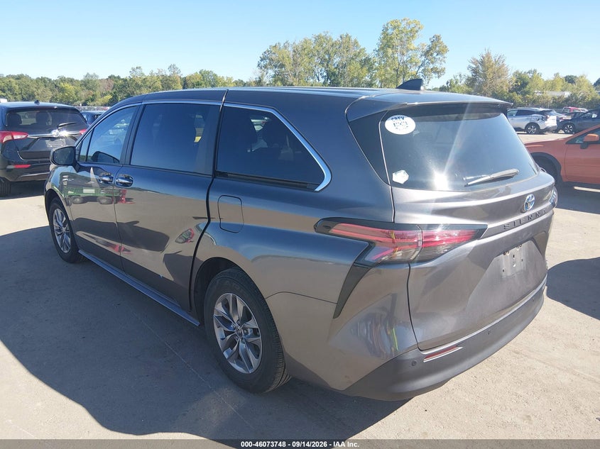 Vin: 5tdyrkec9ns131780, lot: 46573296, toyota sienna xle 20223