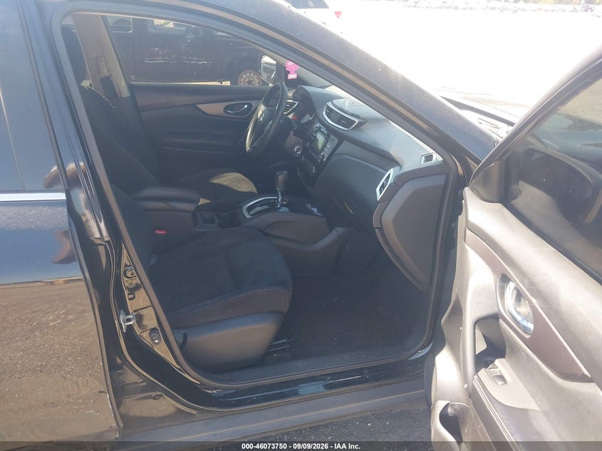 2016 NISSAN ROGUE auction photo 5