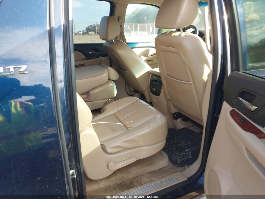 2007 CHEVROLET SUBURBAN 1500 auction photo 8