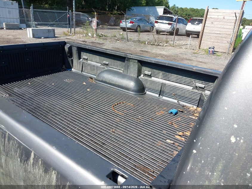 2005 TOYOTA TUNDRA auction photo 8