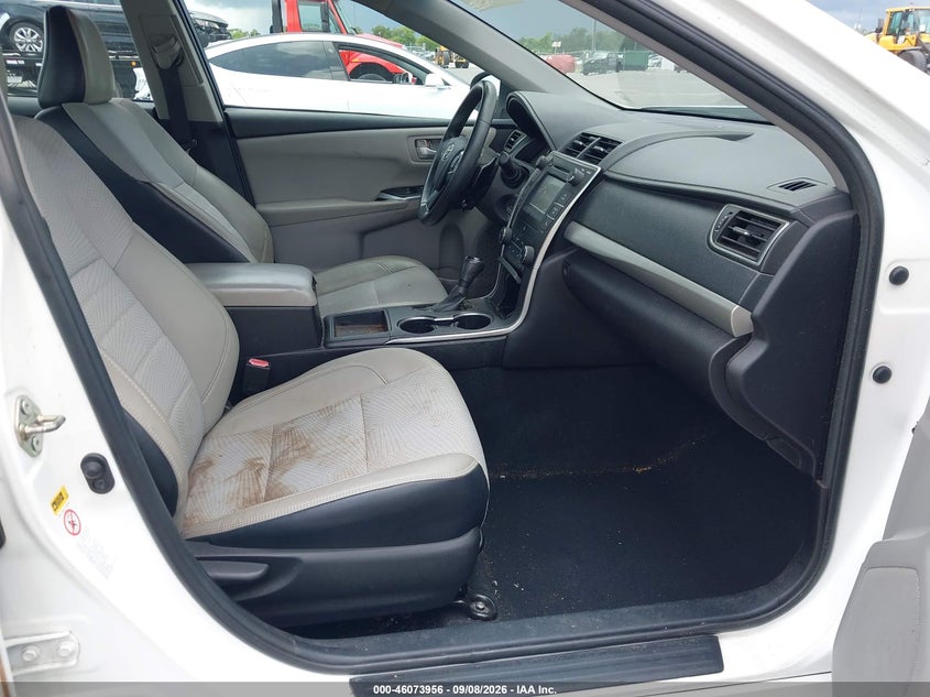 TOYOTA CAMRY - zdjęcie 5