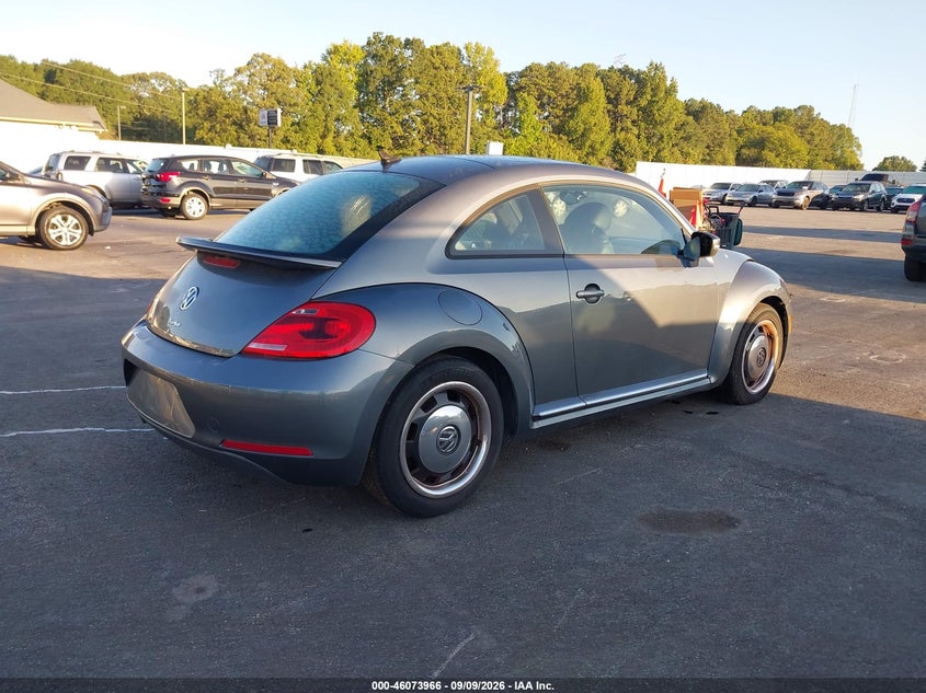 2016 VOLKSWAGEN BEETLE auction photo 4