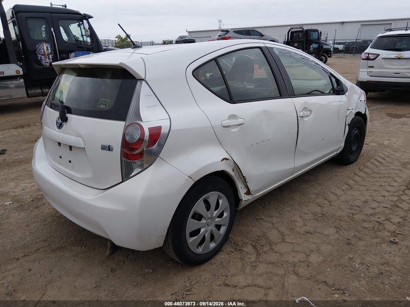 Vin: jtdkdtb3xe1569512, lot: 46573520, toyota prius c two 20144