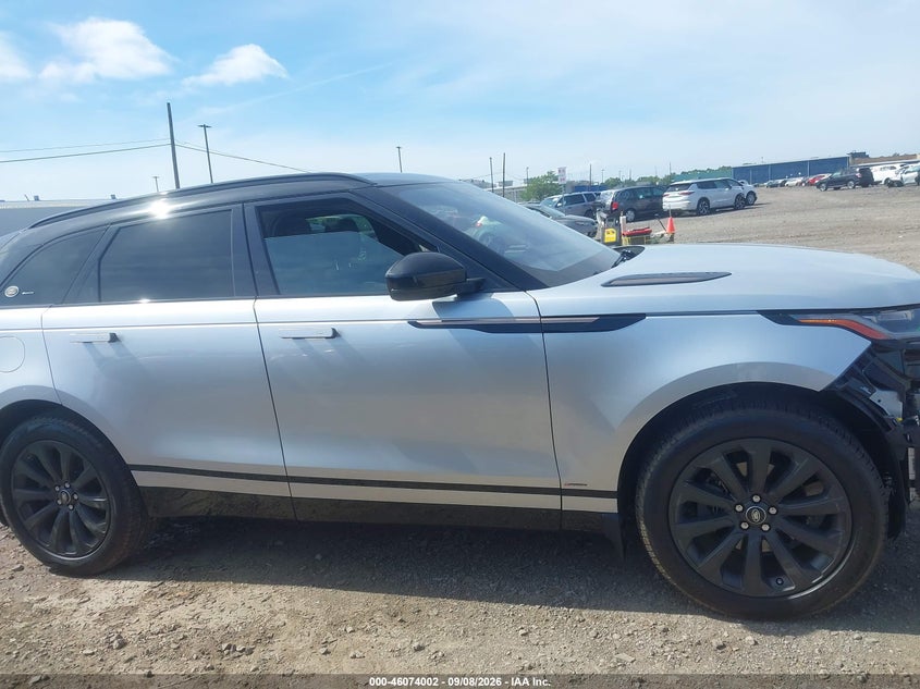 LAND ROVER RANGE ROVER VELAR - zdjęcie 14
