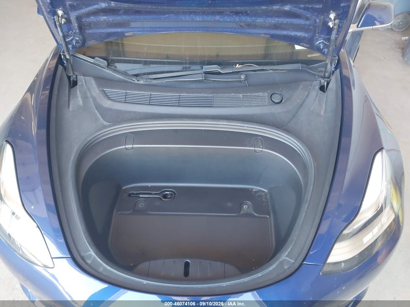 TESLA MODEL 3 - zdjęcie 10