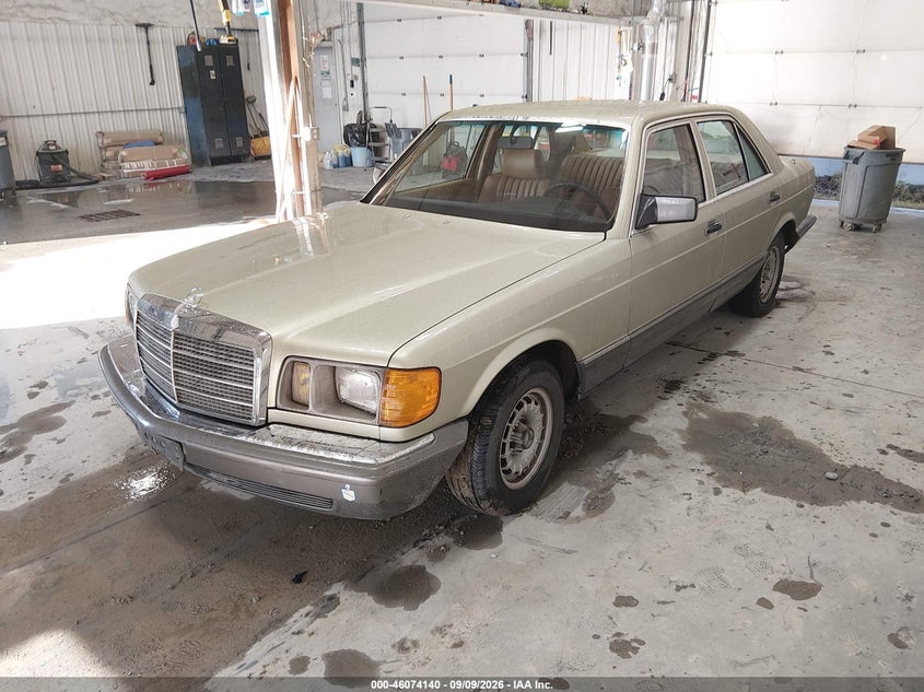 1981 MERCEDES-BENZ 300