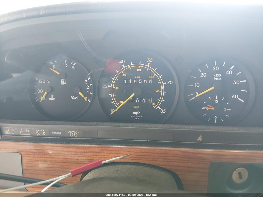 MERCEDES-BENZ 300 1981 VIN WDBCB20A9BB003268