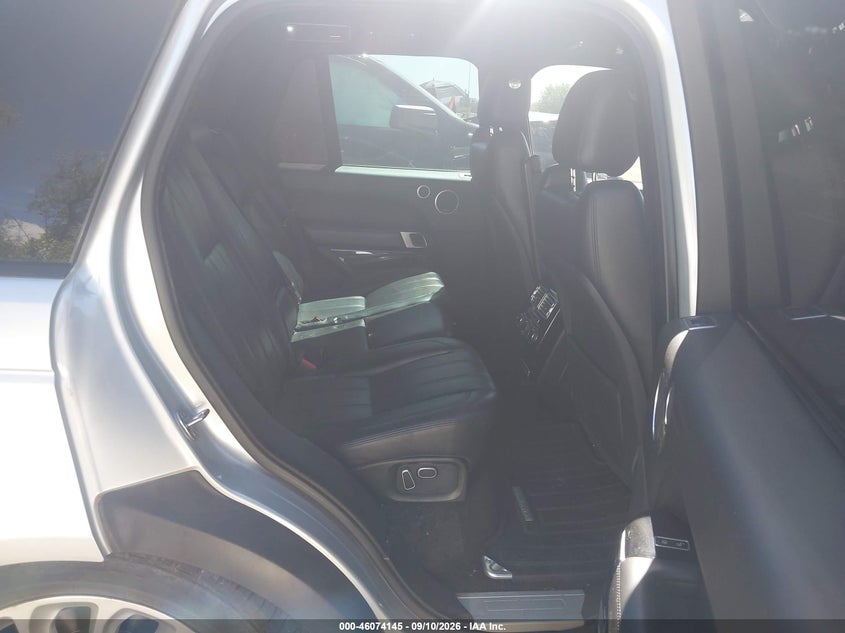 LAND ROVER RANGE ROVER - zdjęcie 8